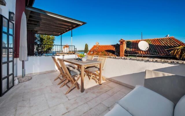 Monte Sea View Residence