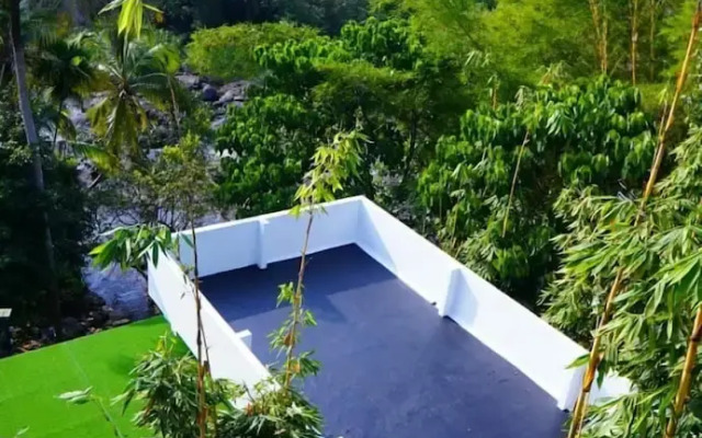 Palatty's Resort