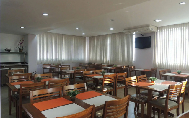 Hotel Luni