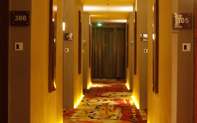 Royal Asnof Hotel
