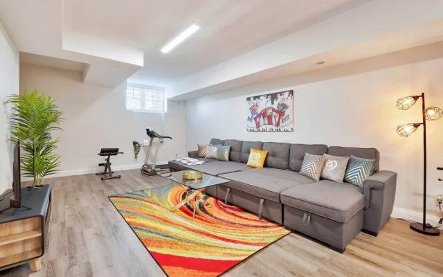 Marvelous New Townhomes for 16 guests