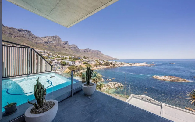 Spectacular Ocean Villa in Camps Bay
