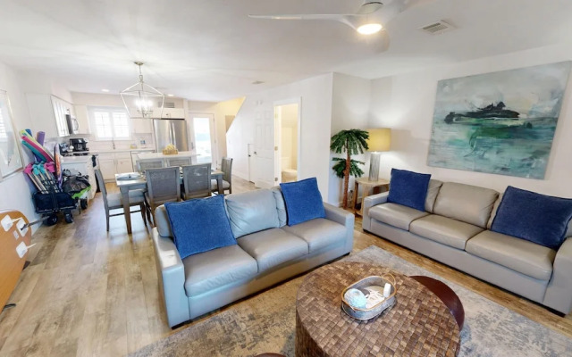 Spf 98 2 Bedroom Townhouse