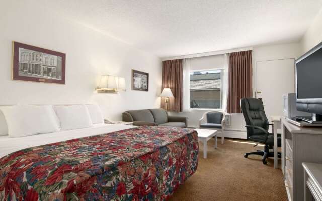 Travelodge by Wyndham Calgary South