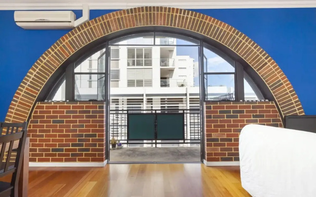 Stylish Inner City Apartment