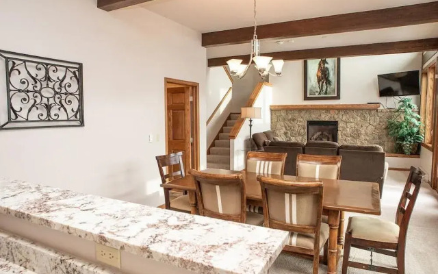 6 Chambertin Townhomes 4 Bedroom Townhouse by RedAwning