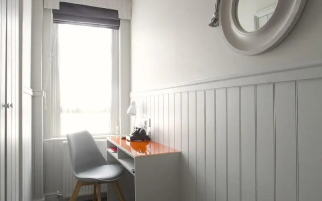 Georgian House Hotel