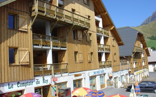 Cozy Apartment In Les Sybelles With 310 Km Of Slopes