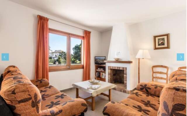 Villa - 2 Bedrooms with Pool and WiFi - 105082