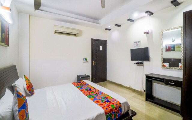Hotel Green Wood By Dreamz Hospitality