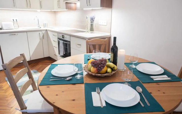 DOB50 spacious apartment - 2 separate bedroom, 4 people, AC, WIFI