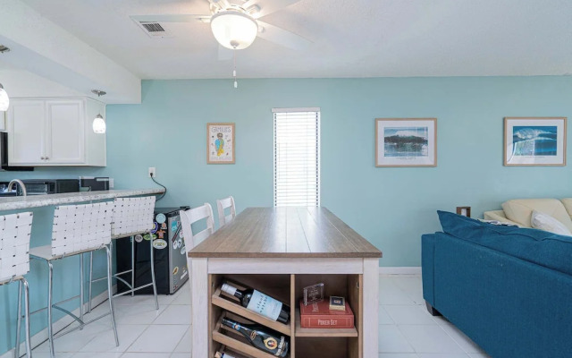 Rum Runner's Retreat - Miramar Beach