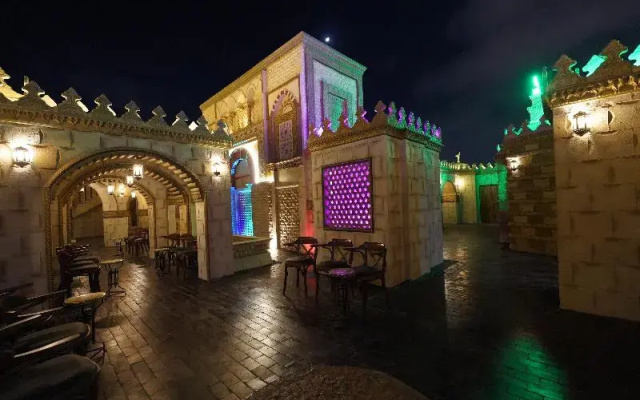 Pyramids Khan Hotel