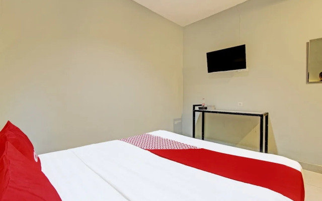 OYO 91819 Larich Guest House