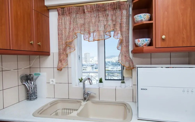 Cozy penthouse in Athens w amazing view