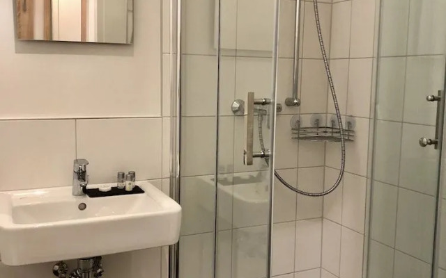 Q! Apartments Berlin ALEX