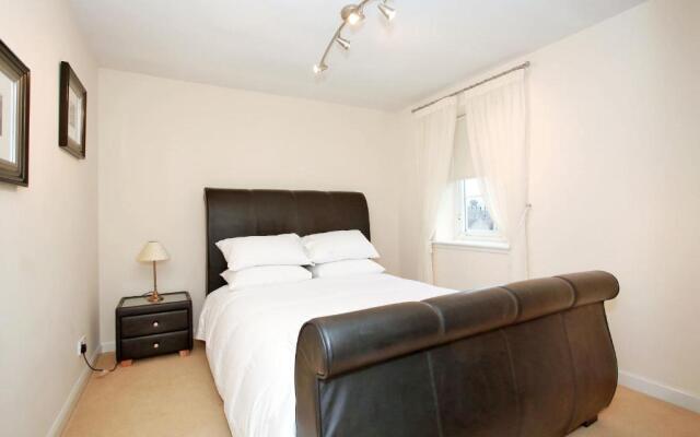 Fonthill Apartment