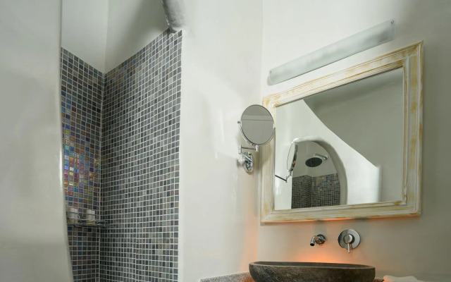 Vallas Apartments & Villas