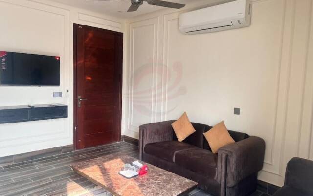 Elegant Suites Hotel