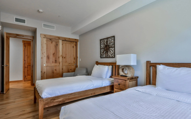 Rundle Cliffs Lodge by Spring Creek Vacation