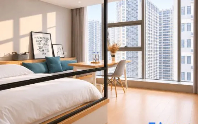 Cloud Building Selection Hotel
