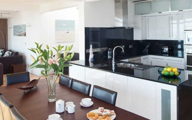 Riviera Apartments