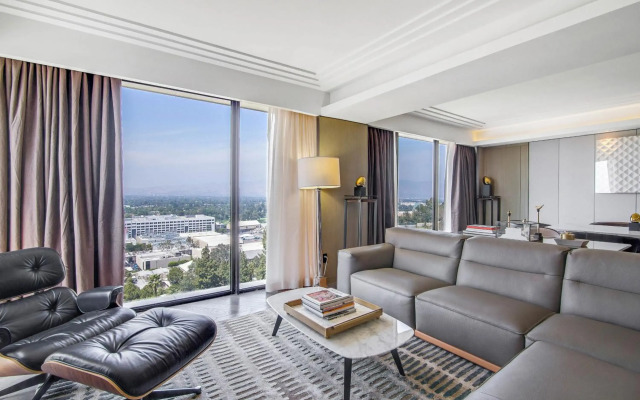 Sheraton Universal Hotel