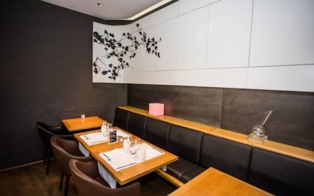 Hostal  Arco Plaza