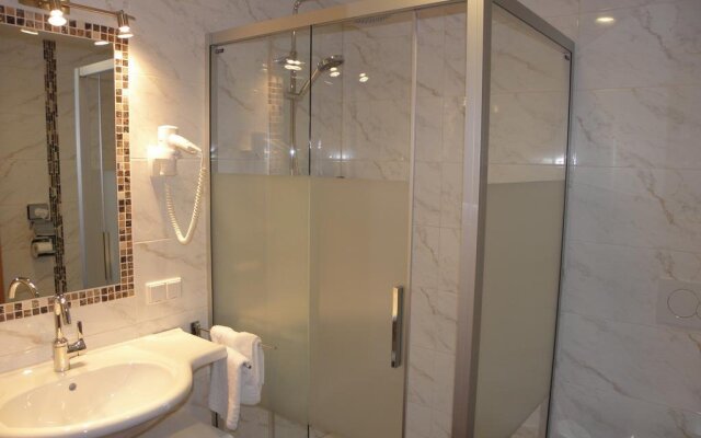 Hotel-Gasthof Stoff