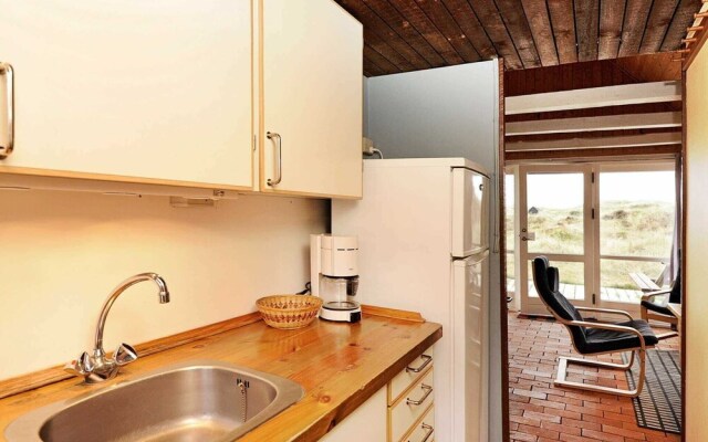 Peaceful Holiday Home With Roofed Terrace in Ringkøbing