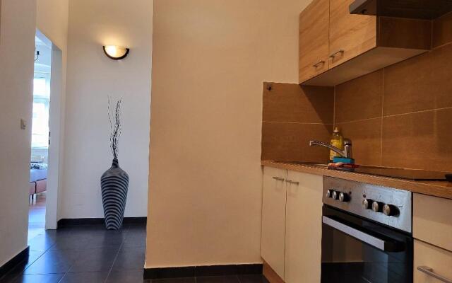 Real Living Apartments Vienna - Schweglerstrasse