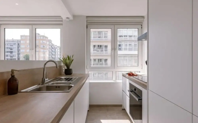 Bright Modern Apartment Close to the Casino