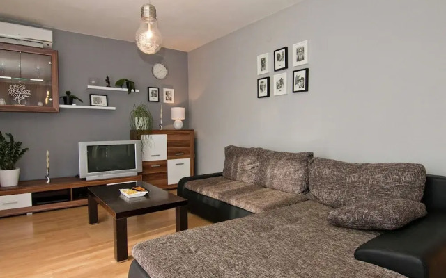 Upscale Apartment in Dalmatia With Terrace