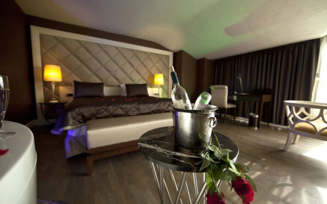 Taba Luxury Suites & Hotel