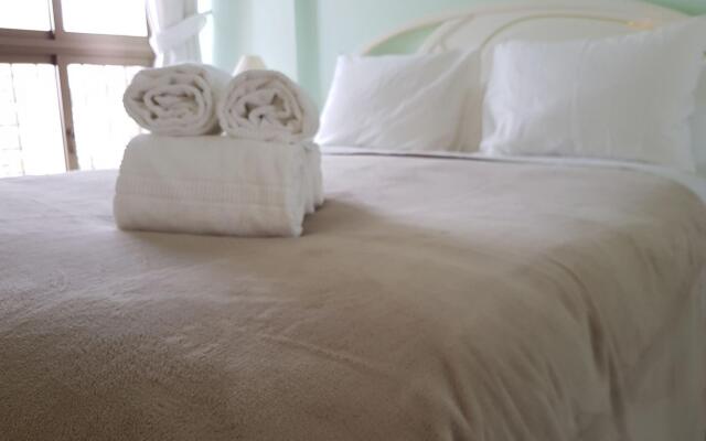 Tasteful Apartment in Fuengirola With Patio