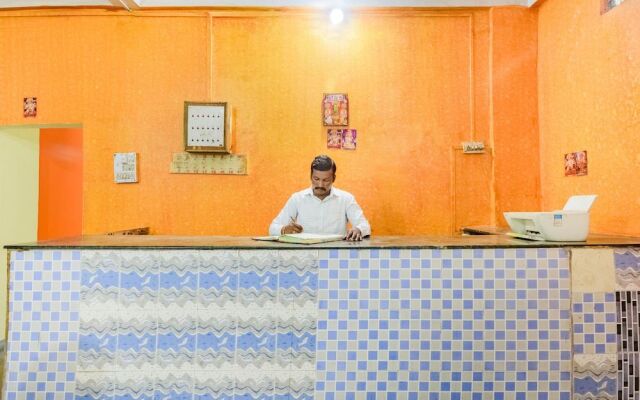 SPOT ON 41454 Shree Mahalaxmi Residency