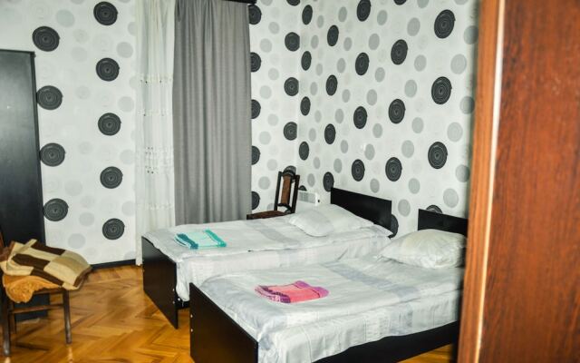 Tin-Tina Guest House