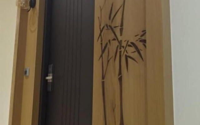 Lantan Moonlight Hotel