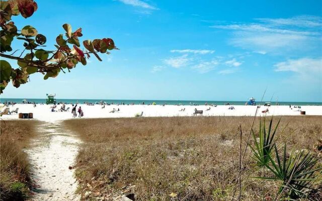 Beachaven 52 - One Bedroom Condo