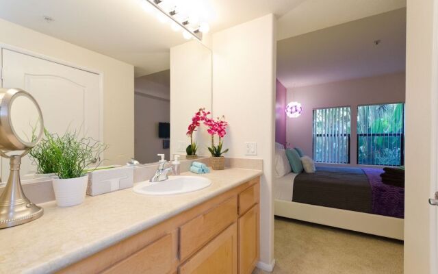 Downtown LA City View Suite