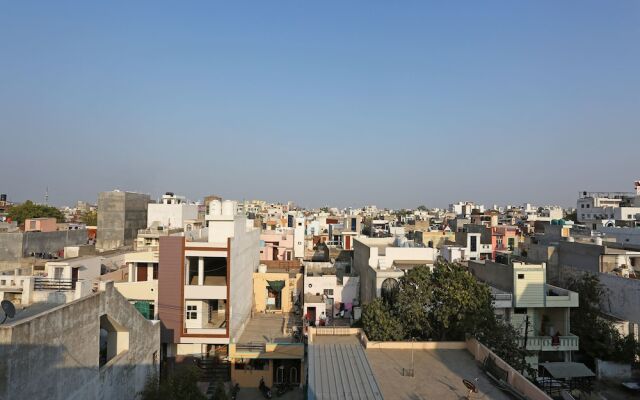 OYO 7773 Hotel Simran Palace