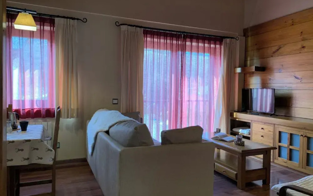 2 Bedroom Duplex Apartment in La Molina