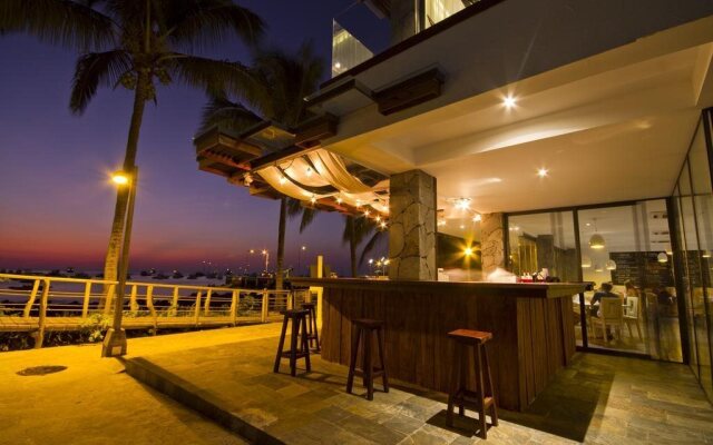 Golden Bay Galapagos