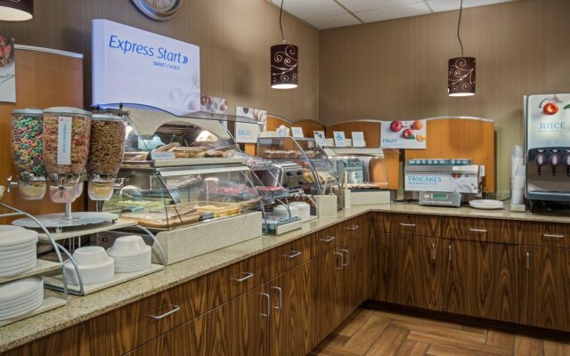 Holiday Inn Express Meadville (I-79 Exit 147a) by IHG