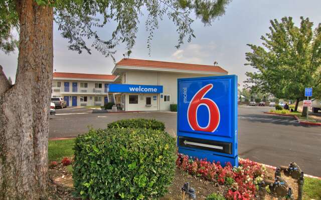 Motel 6 Sacramento, CA - North