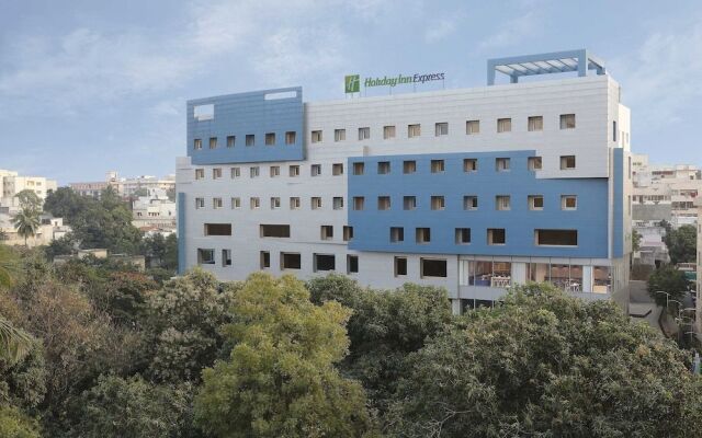 Hotel Caspia Pro Banjara Hills Hyderabad