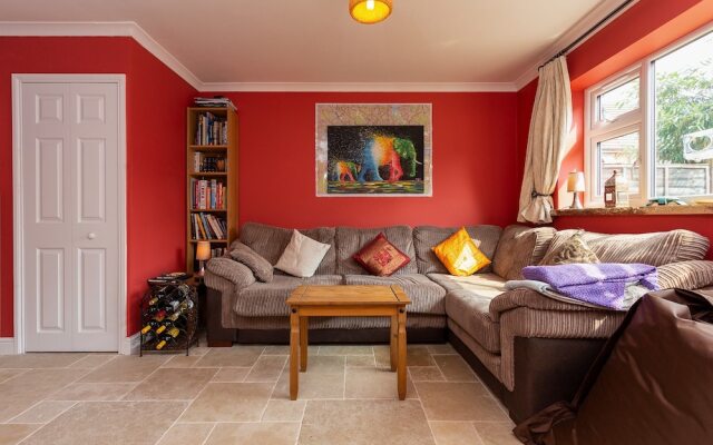 Spacious 3 Bedroom House With Garden in Bermondsey