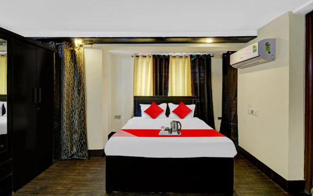 OYO Flagship 70030 Gopika Stay Inn