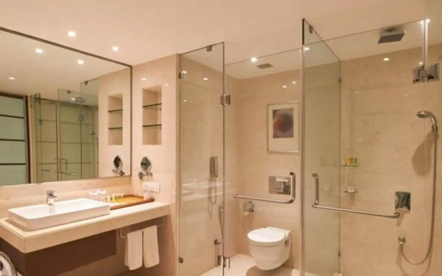 Platinum Hotel