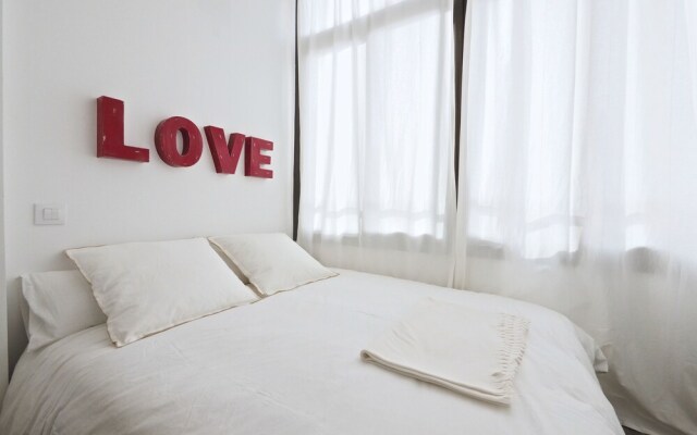 The White Flats Sant Antoni